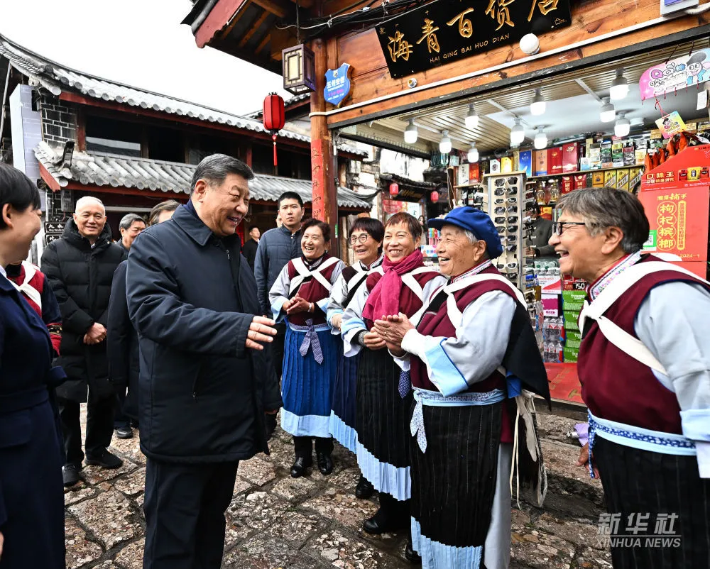 习近平考察丽江6.jpg