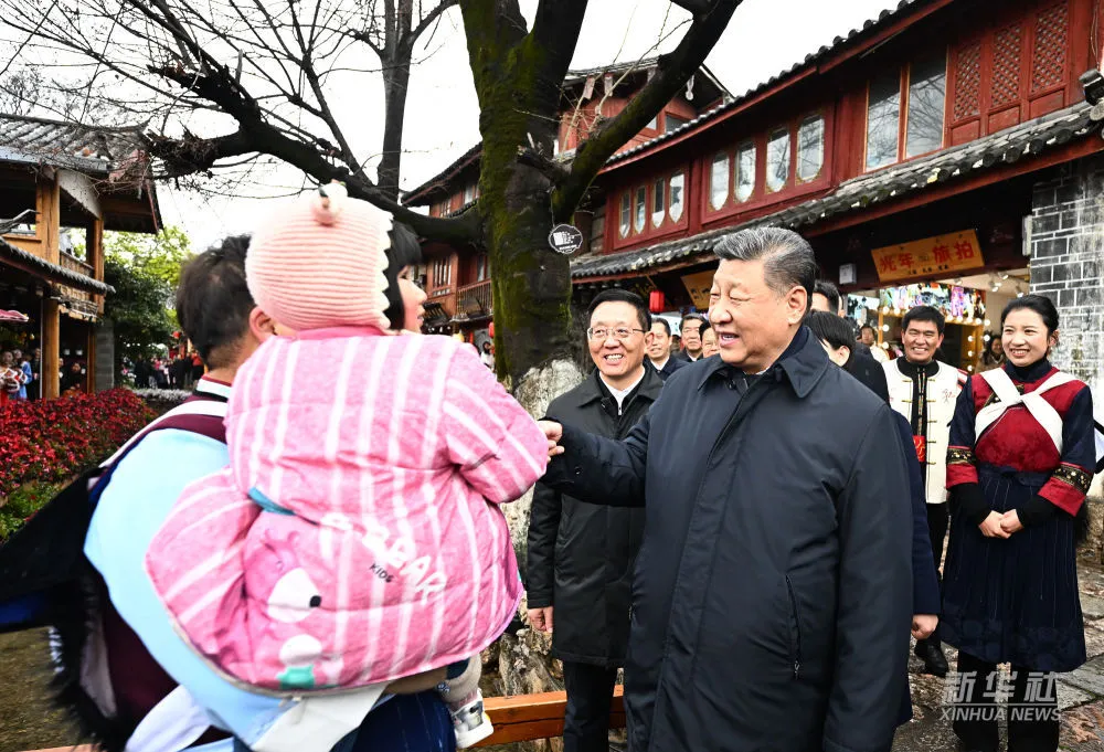 习近平考察丽江9.jpg