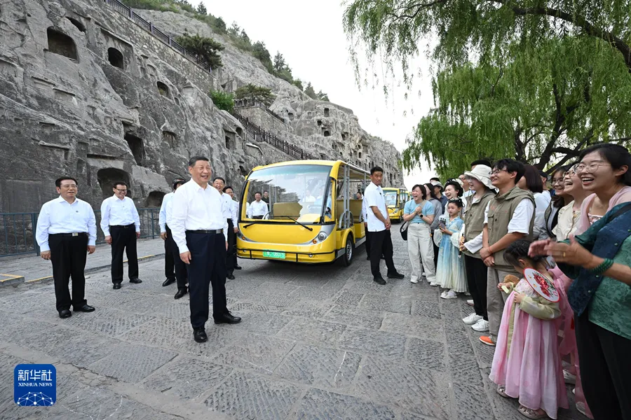 习近平：坚定信心推动高质量发展高效能治理 奋力谱写中原大地推进中国式现代化新篇章8.jpg